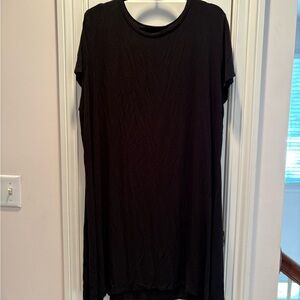 Amazon Essentials Black Women's Tunic Top